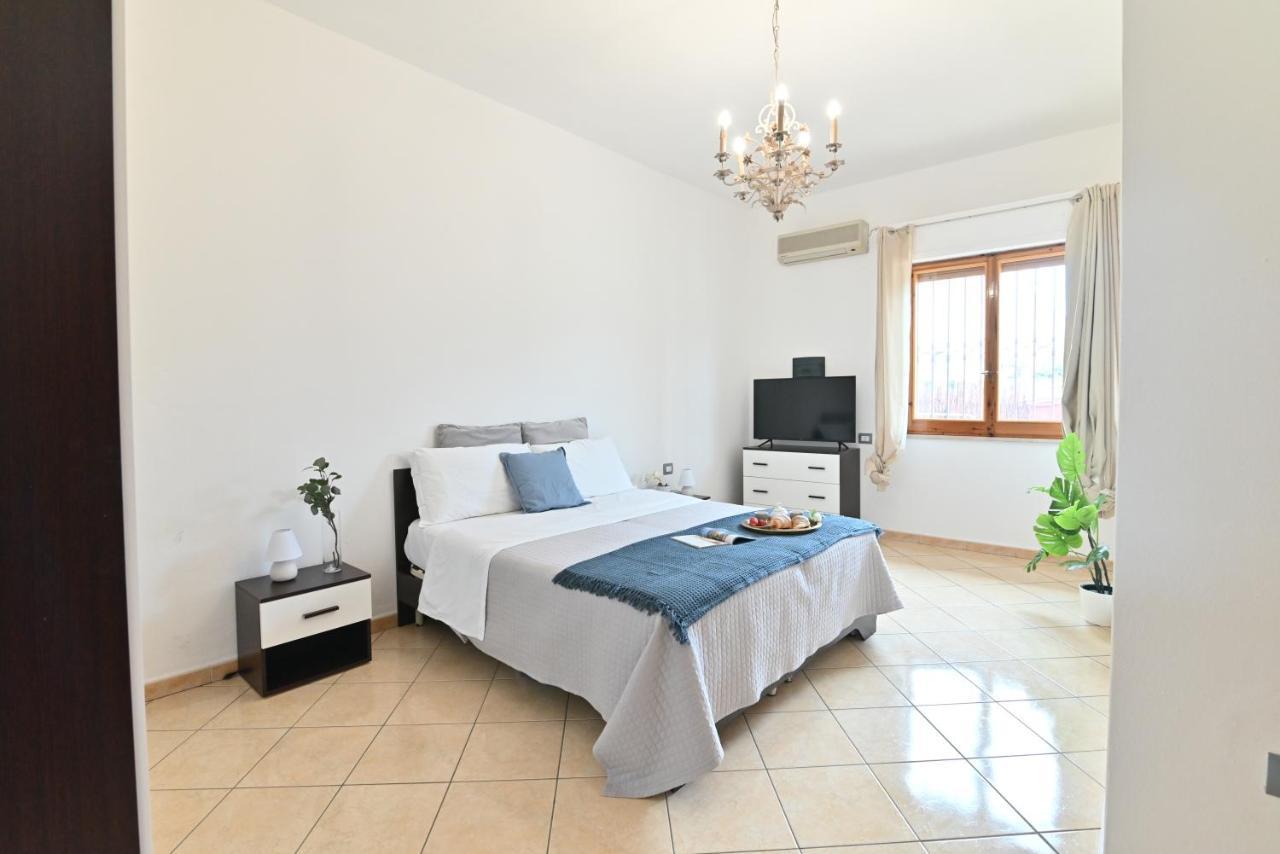 Izzhome Flamingo Пула Екстериор снимка