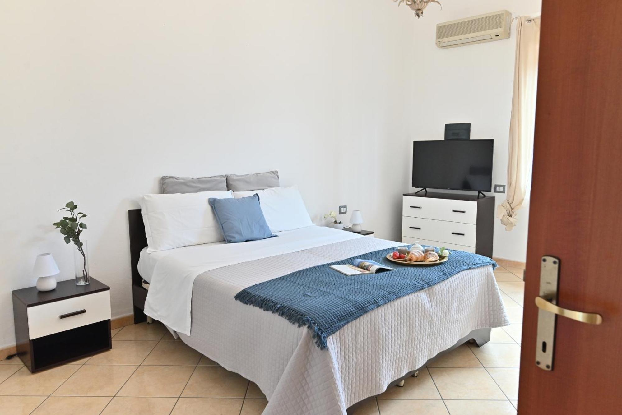Izzhome Flamingo Пула Екстериор снимка